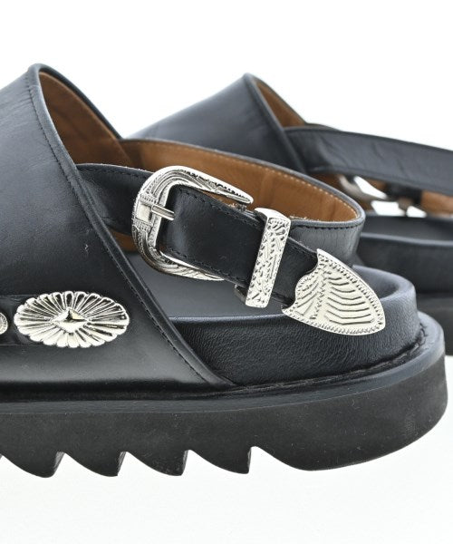 TOGA VIRILIS รองเท้าแตะ