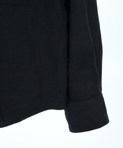 TOGA VIRILIS เสื้อลำลอง