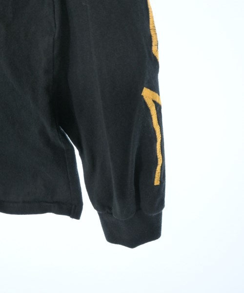 TOGA VIRILIS เสื้อยืด/เสื้อท็อปส์