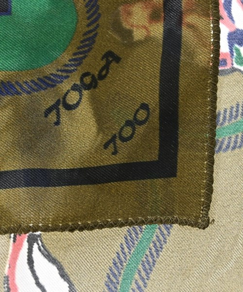 TOGA ผ้าพันคอ