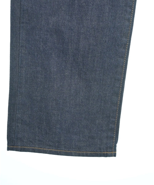 NECESSARY OR UNNECESSARY ยีนส์