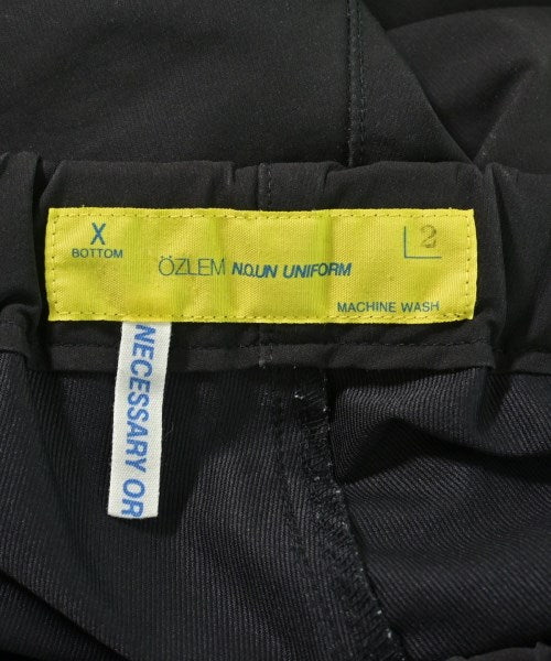 NECESSARY OR UNNECESSARY กางเกงขาสั้น