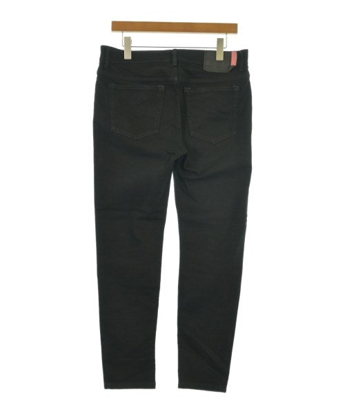 Bla Konst ยีนส์