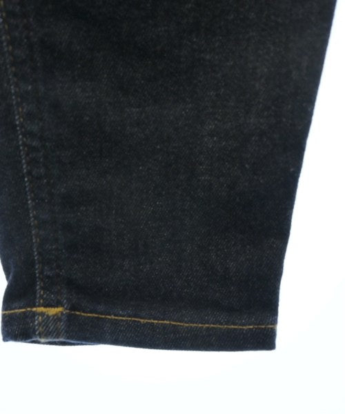 Bla Konst ยีนส์