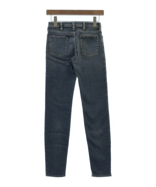 Bla Konst ยีนส์