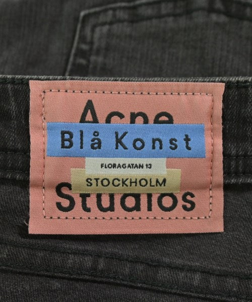 Bla Konst ยีนส์