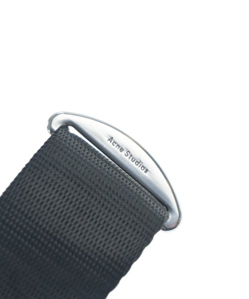 Bla Konst เข็มขัด