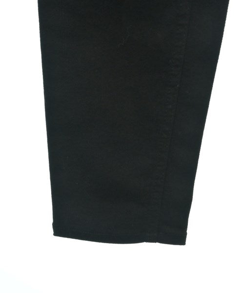 Bla Konst ยีนส์