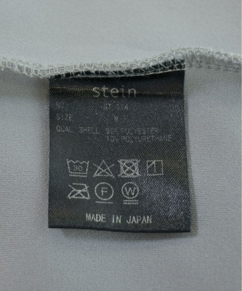 stein เสื้อยืด/เสื้อท็อปส์