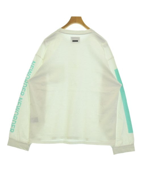 stein เสื้อยืด/เสื้อท็อปส์