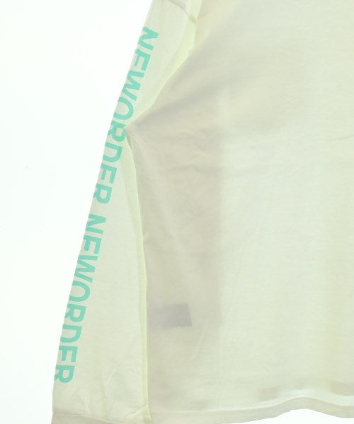 stein เสื้อยืด/เสื้อท็อปส์