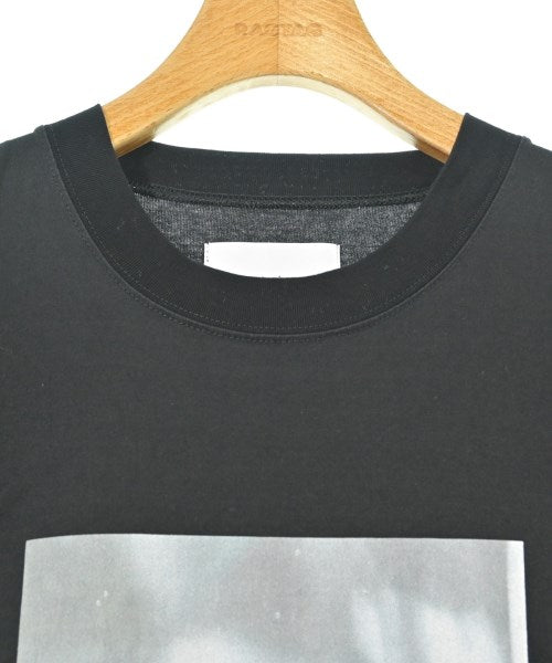 stein เสื้อยืด/เสื้อท็อปส์