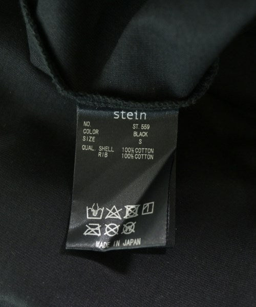 stein เสื้อยืด/เสื้อท็อปส์
