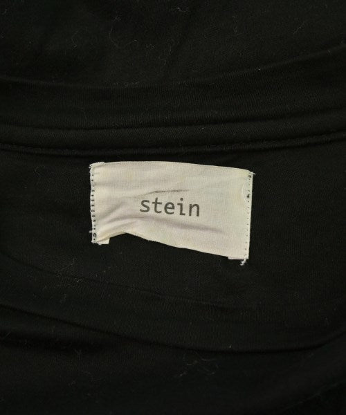 stein เสื้อยืด/เสื้อท็อปส์