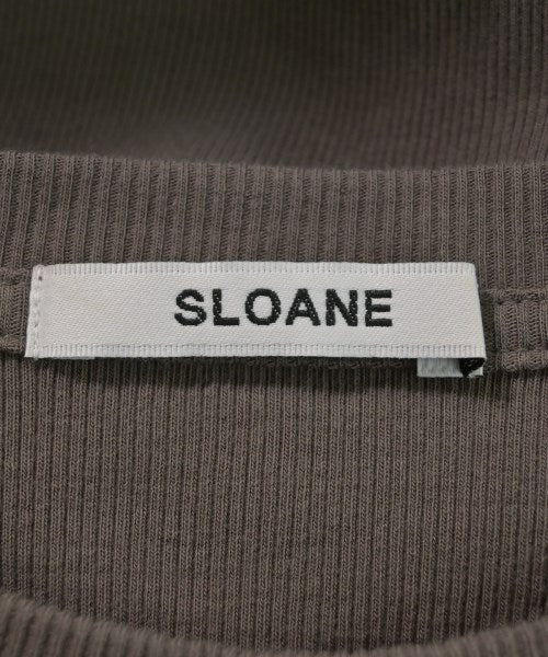 SLOANE เสื้อยืด/เสื้อท็อปส์