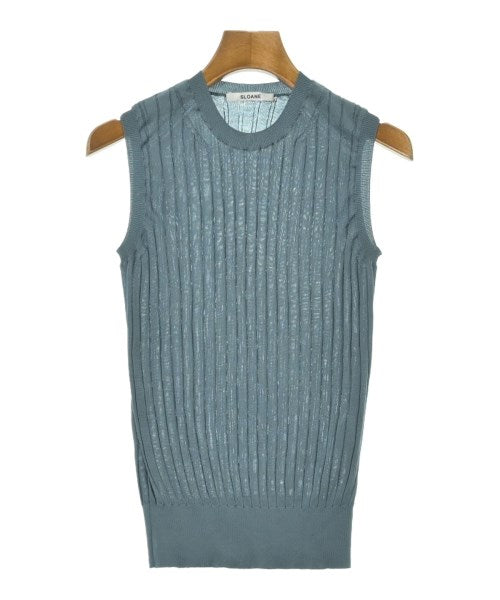 SLOANE เสื้อแขนกุด