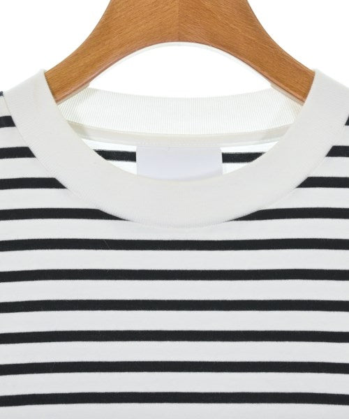 SLOANE เสื้อยืด/เสื้อท็อปส์