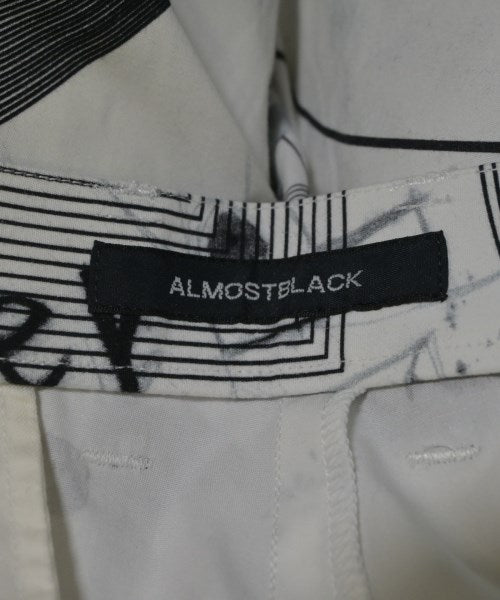 ALMOSTBLACK กางเกงขาสั้น
