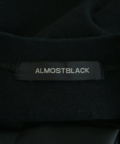 ALMOSTBLACK เสื้อยืด/เสื้อท็อปส์