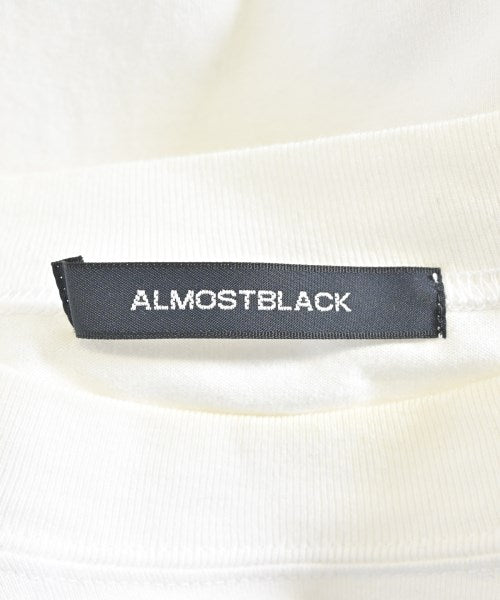 ALMOSTBLACK เสื้อยืด/เสื้อท็อปส์