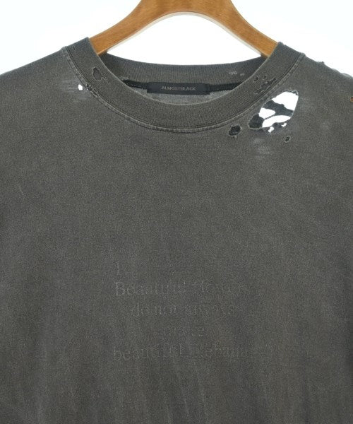 ALMOSTBLACK เสื้อยืด/เสื้อท็อปส์