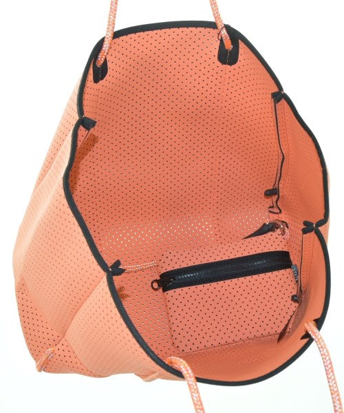 STATE OF ESCAPE กระเป๋า อื่น