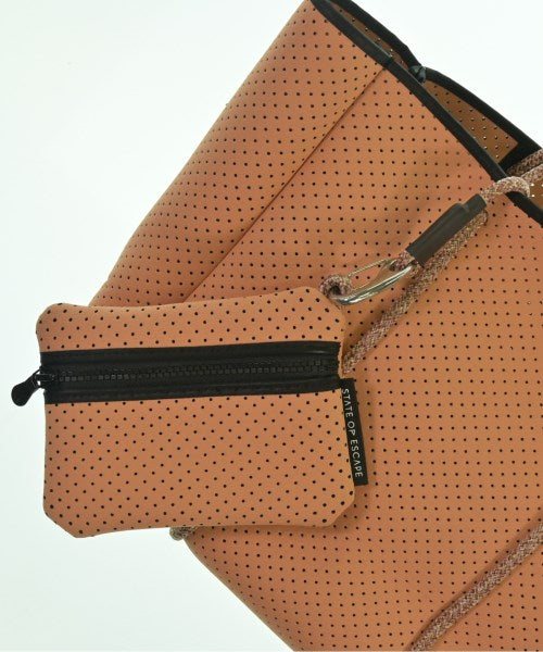 STATE OF ESCAPE กระเป๋า อื่น