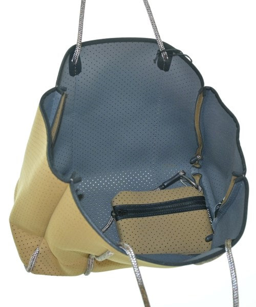 STATE OF ESCAPE กระเป๋า อื่น