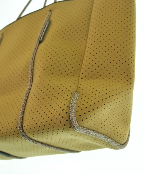 STATE OF ESCAPE กระเป๋า อื่น