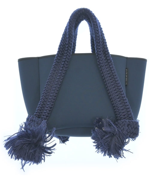 STATE OF ESCAPE กระเป๋าถือขนาดใหญ่