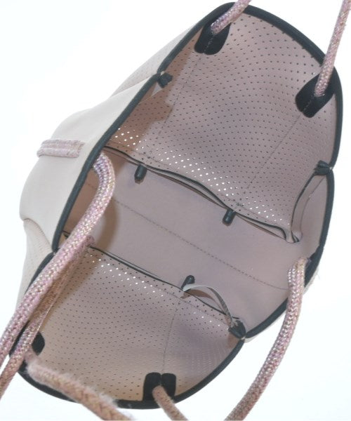 STATE OF ESCAPE กระเป๋าถือขนาดใหญ่