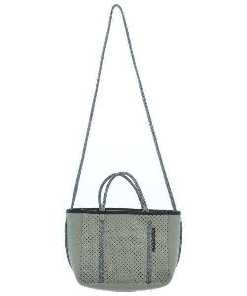 STATE OF ESCAPE กระเป๋าถือ