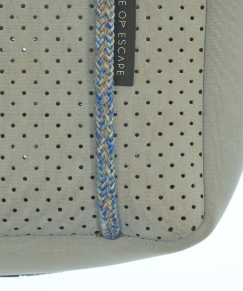 STATE OF ESCAPE กระเป๋าถือ