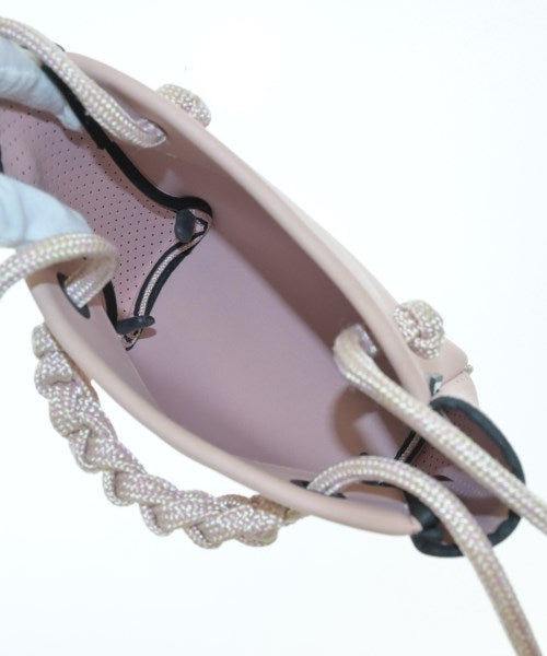 STATE OF ESCAPE กระเป๋าสะพาย