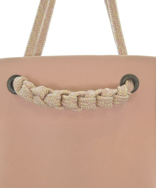 STATE OF ESCAPE กระเป๋าสะพาย