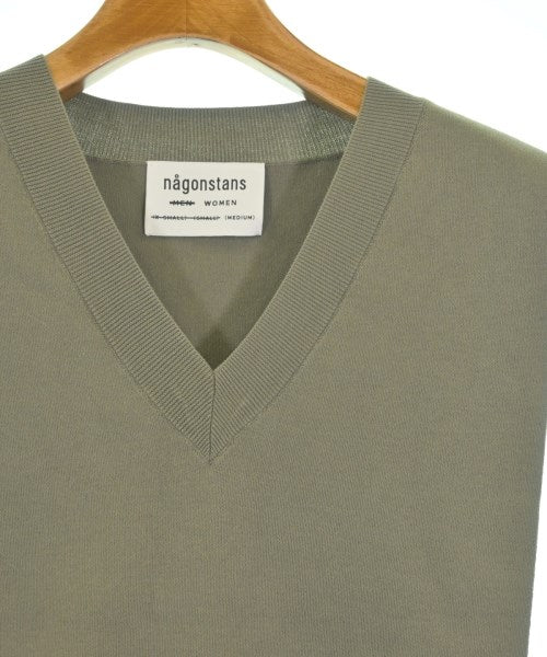 nagonstans เสื้อแขนกุด