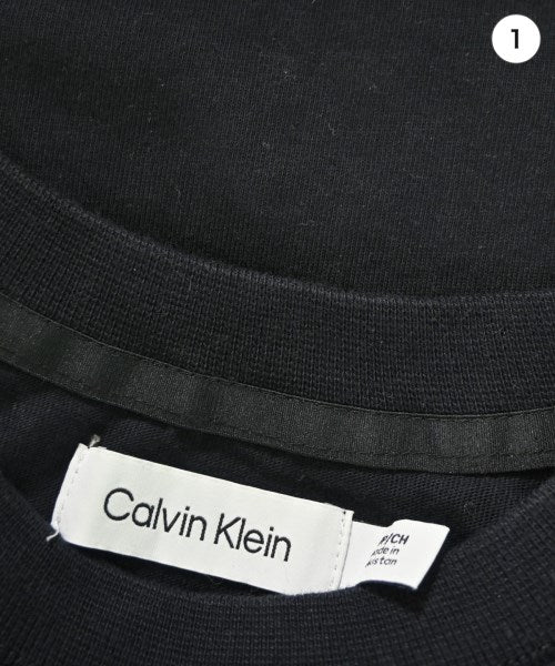 CALVIN KLEIN เสื้อยืด/เสื้อท็อปส์