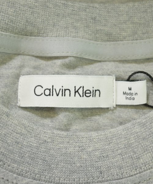 CALVIN KLEIN เสื้อยืด/เสื้อท็อปส์
