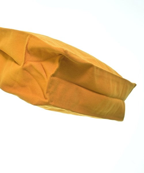 Etudes กระเป๋าถือขนาดใหญ่