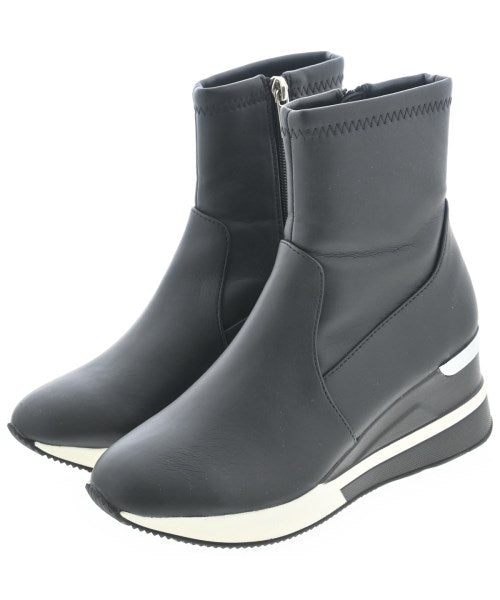 enchanted รองเท้า อื่น