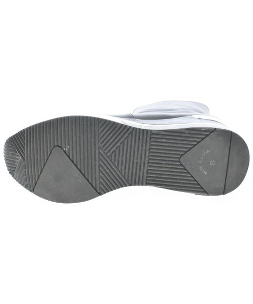 enchanted รองเท้า อื่น