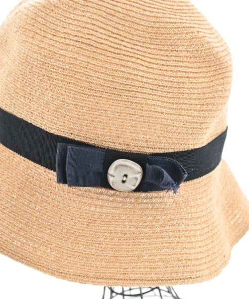 mature ha. หมวก