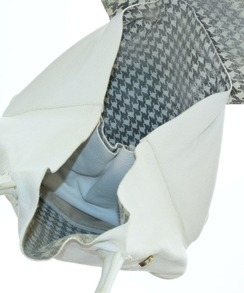 Aleanto กระเป๋าถือ