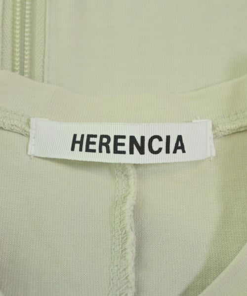 HERENCIA เสื้อยืด/เสื้อท็อปส์