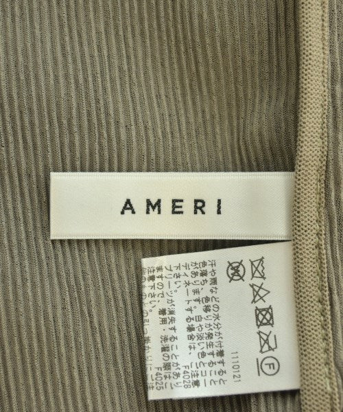 AMERI เสื้อยืด/เสื้อท็อปส์