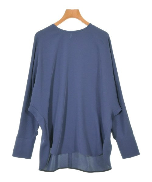 ESSEN.LAUTREAMONT เสื้อสตรี