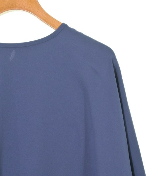 ESSEN.LAUTREAMONT เสื้อสตรี