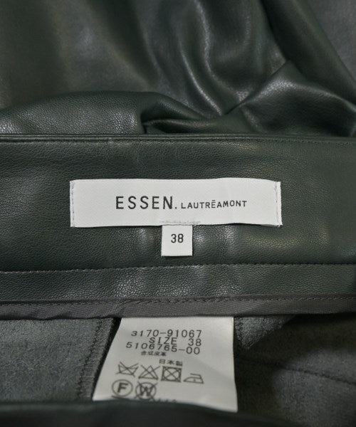 ESSEN.LAUTREAMONT กางเกงขาสั้น