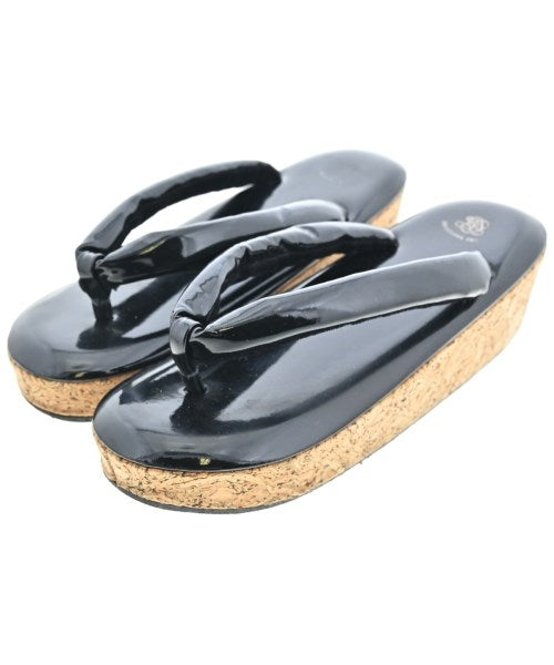 BEAUTIFUL SHOES รองเท้าแตะ