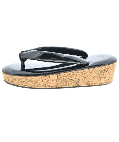 BEAUTIFUL SHOES รองเท้าแตะ